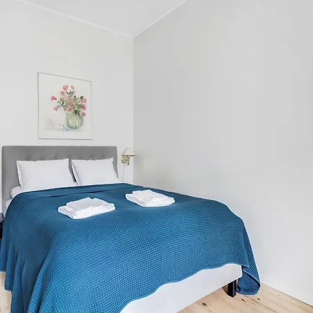 Wehost Modern Kitchen Studio With Bright Colours Apartman